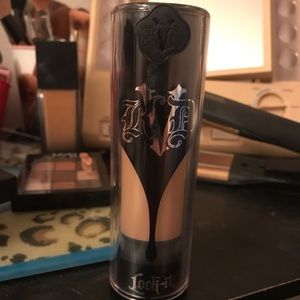 Kat von d lock it foundation